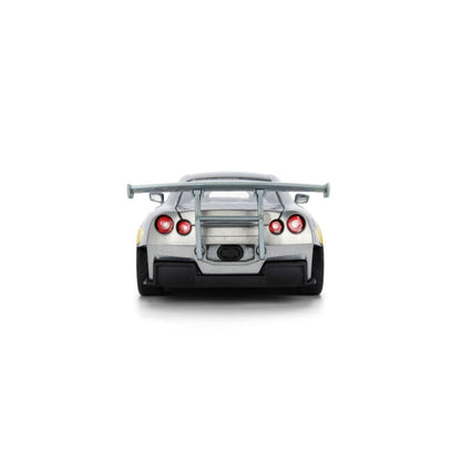Jada Toys Godzilla 2009 Nissan GT R R35 Ben Sopra 1:24 Scale Diecast Vehicle (with Figure)
