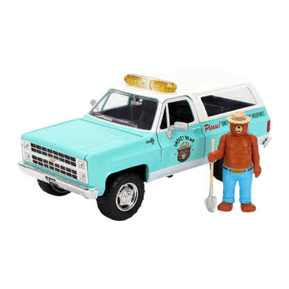 Jada Toys Smokey Bear 1980 Chevrolet Blazer 1:24 Scale Diecast Vehicle (with Figure)