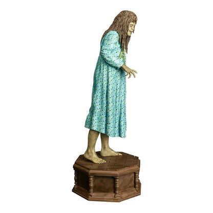 Trick Or Treat Studios Exorcist Regan Statue