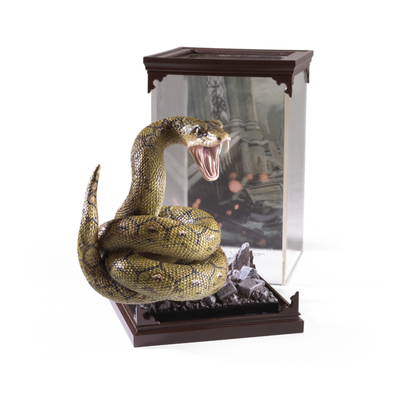 Noble Collection Harry Potter Nagini Magical Creatures Diorama
