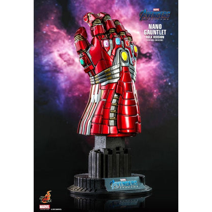 Hot Toys Avengers 4: Endgame Nano Gauntlet (Hulk Version) 1:4 Scale Replica