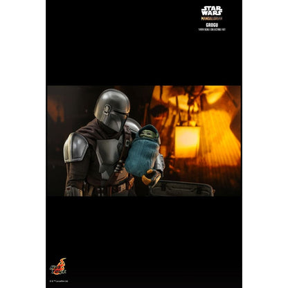 Hot Toys Star Wars: The Mandalorian Grogu 1:6 Scale Collectable Action Figure Set