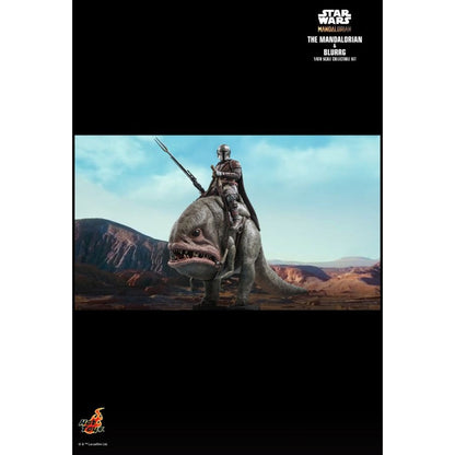 Hot Toys Star Wars: The Mandalorian Mandalorian & Blurrg 1:6 Scale Collectable Action Figure Set