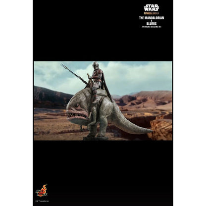 Hot Toys Star Wars: The Mandalorian Mandalorian & Blurrg 1:6 Scale Collectable Action Figure Set