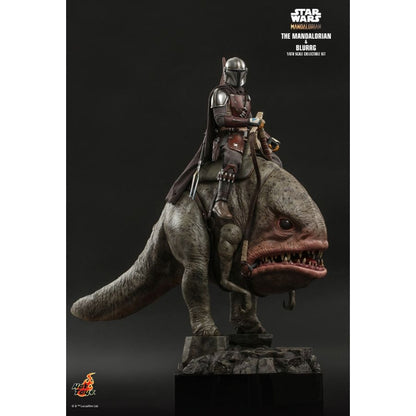 Hot Toys Star Wars: The Mandalorian Mandalorian & Blurrg 1:6 Scale Collectable Action Figure Set