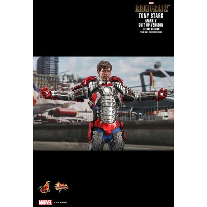 Hot Toys Iron Man 2 Tony Stark Mark V Suit Up Deluxe 1:6 Scale Collectable Action Figure