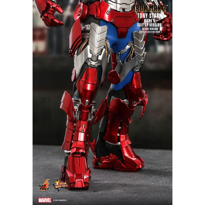 Hot Toys Iron Man 2 Tony Stark Mark V Suit Up Deluxe 1:6 Scale Collectable Action Figure