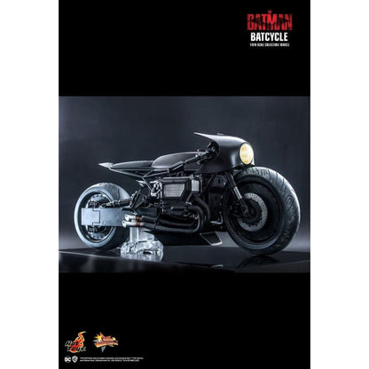 Hot Toys The Batman Batcycle 1:6 Scale Collectable Vehicle