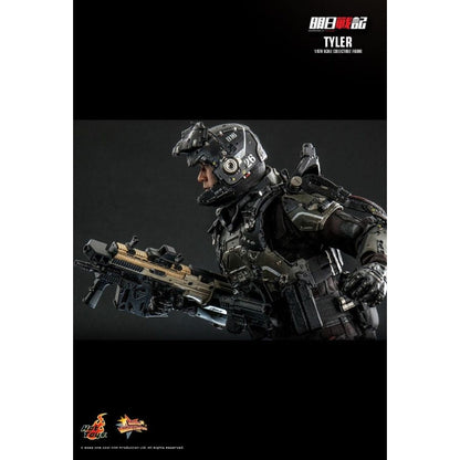 Hot Toys Warriors of Future Tyler 1:6 Scale Collectable Action Figure