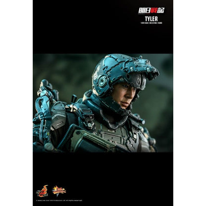 Hot Toys Warriors of Future Tyler 1:6 Scale Collectable Action Figure
