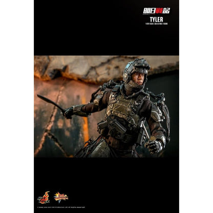 Hot Toys Warriors of Future Tyler 1:6 Scale Collectable Action Figure