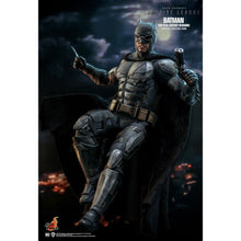 Hot Toys Justice League (2021) Batman (Tactical Batsuit) 1:6 Scale Collectable Action Figure