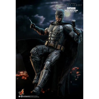 Hot Toys Justice League (2021) Batman (Tactical Batsuit) 1:6 Scale Collectable Action Figure