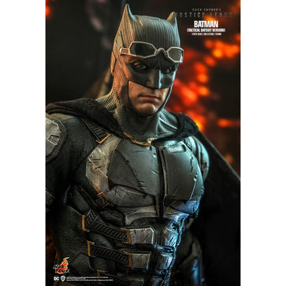 Hot Toys Justice League (2021) Batman (Tactical Batsuit) 1:6 Scale Collectable Action Figure