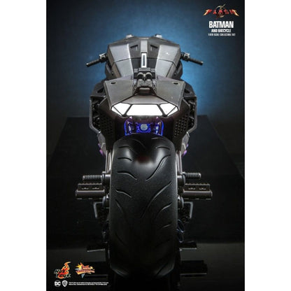 Hot Toys The Flash (2023) Batman & Batcycle 1:6 Scale Collectable Set