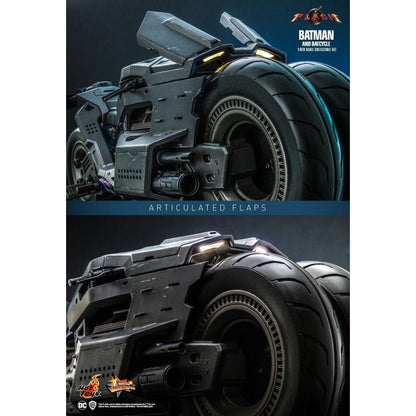Hot Toys The Flash (2023) Batman & Batcycle 1:6 Scale Collectable Set