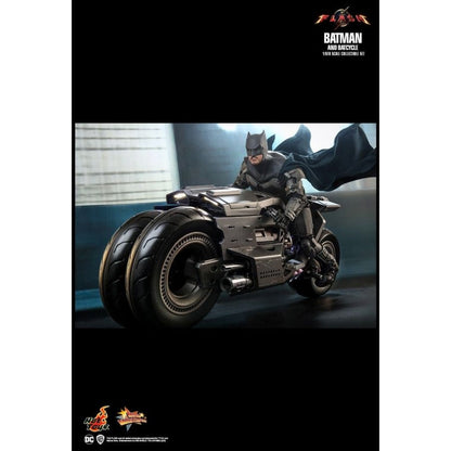 Hot Toys The Flash (2023) Batman & Batcycle 1:6 Scale Collectable Set