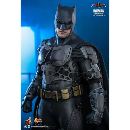 Hot Toys The Flash (2023) Batman & Batcycle 1:6 Scale Collectable Set