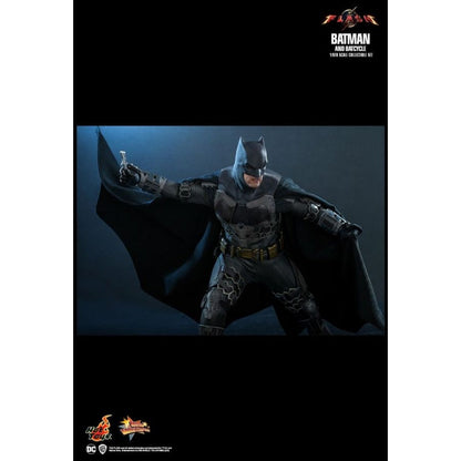 Hot Toys The Flash (2023) Batman & Batcycle 1:6 Scale Collectable Set