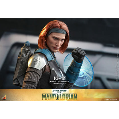 Hot Toys Star Wars: The Mandalorian IG 12 1:6 Scale Collectable Action Figure Set