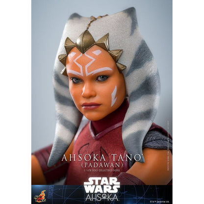 Hot Toys Star Wars: Ahsoka Ahsoka Tano (Padawan) 1:6 Scale Collectable Action Figure