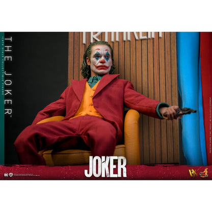 Hot Toys The Joker Joker 1:6 Scale Collectable Action Figure