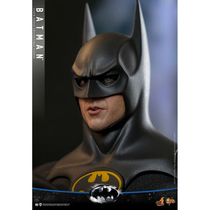 Hot Toys Batman Returns Batman 1:6 Scale Collectable Action Figure