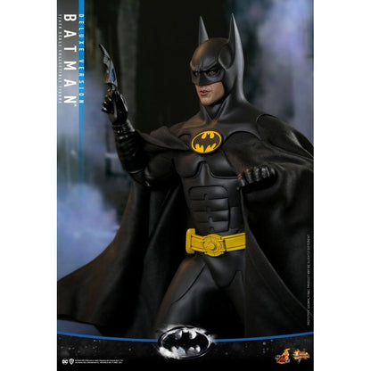 Hot Toys Batman Returns Batman Deluxe 1:6 Scale Collectable Action Figure