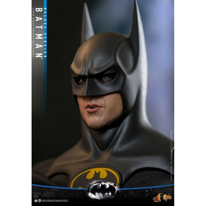Hot Toys Batman Returns Batman Deluxe 1:6 Scale Collectable Action Figure