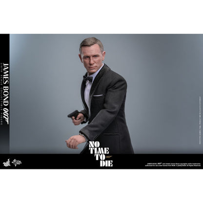 Hot Toys James Bond: No Time To Die James Bond (Daniel Craig) 1:6 Scale Collectable Action Figure