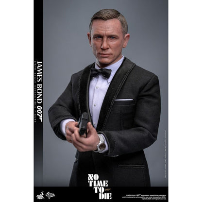 Hot Toys James Bond: No Time To Die James Bond (Daniel Craig) 1:6 Scale Collectable Action Figure