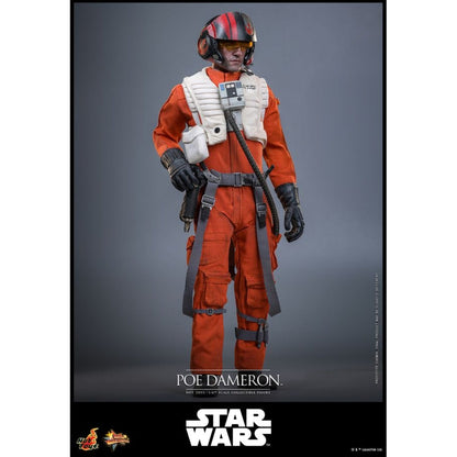 Hot Toys Star Wars: The Force Awakens Poe Dameron 1:6 Scale Collectable Action Figure