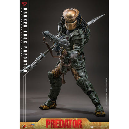 Hot Toys Predator Broken Tusk Predator 1:6 Scale Collectable Action Figure
