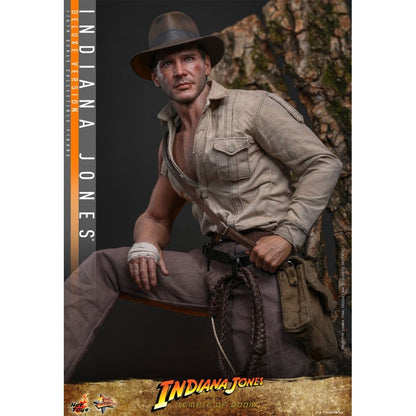 Hot Toys Indiana Jones and the Temple of Doom Indiana Jones Deluxe 1:6 Collectable Aciton Figure