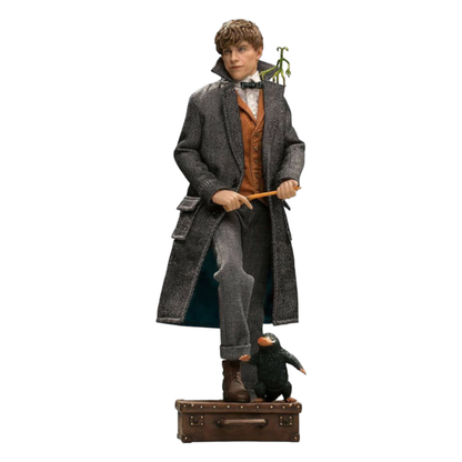 Star Ace Toys Fantastic Beasts 2: The Crimes of Grindelwald Newt Scamander 1:8 Scale Action Figure
