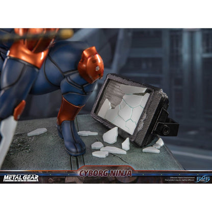 First 4 Figures Metal Gear Solid Cyborg Ninja (Gray Fox) Resin Statue