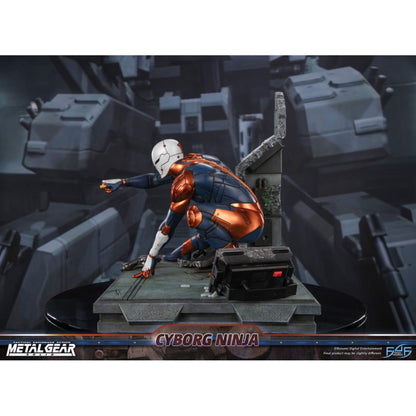 First 4 Figures Metal Gear Solid Cyborg Ninja (Gray Fox) Resin Statue