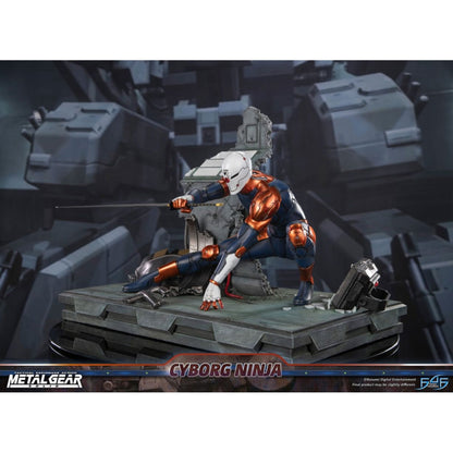 First 4 Figures Metal Gear Solid Cyborg Ninja (Gray Fox) Resin Statue