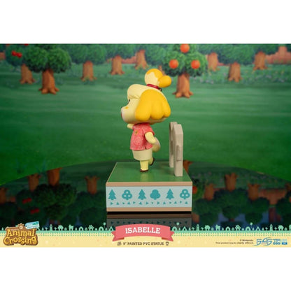 First 4 Figures Animal Crossing: New Horizons Isabelle Pvc Statue