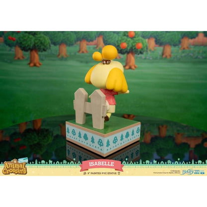 First 4 Figures Animal Crossing: New Horizons Isabelle Pvc Statue