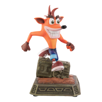 First 4 Figures Crash Bandicoot Crash Running Statue