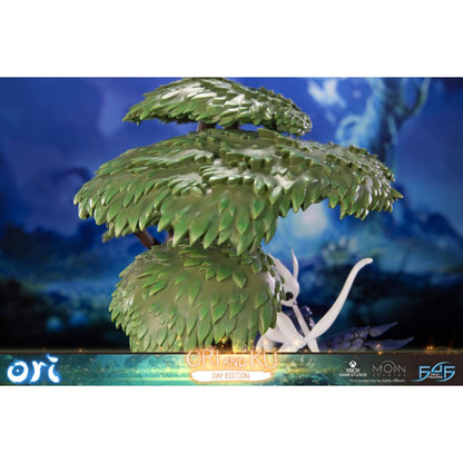 First 4 Figures Ori & The Will of the Wisps Ori & Ku (Day Version) Statue