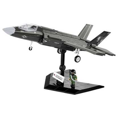 Cobi Armed Forces F 35B Lightning II Construction Set (614 Pieces)