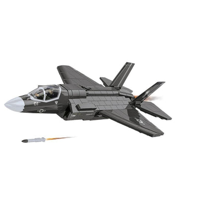 Cobi Armed Forces F 35B Lightning II Construction Set (614 Pieces)