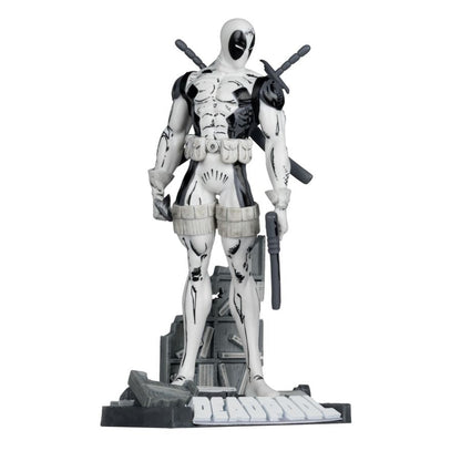 McFarlane Toys Marvel Comics Deadpool (The New Mutants #98) Gold Label 1:10 Scale Figure
