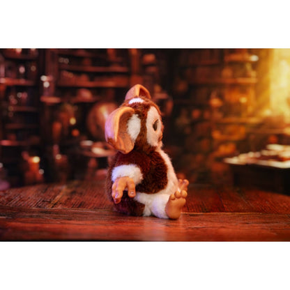 Ikon Design Studio Gremlins Replica Mogwai box and Gizmo plush