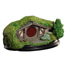 Weta The Hobbit #40 Bagshot Row Hobbit Hole Diorama