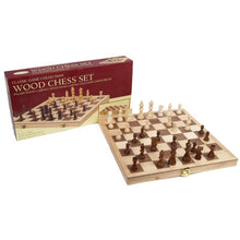 Chess Set: 18 Inch Hanson Board Game