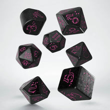 Q Workshop Llama Spitty Dice Set 7