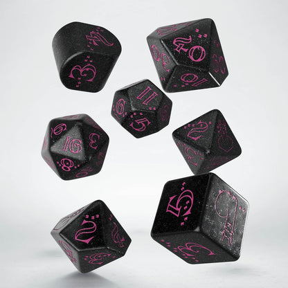 Q Workshop Llama Spitty Dice Set 7